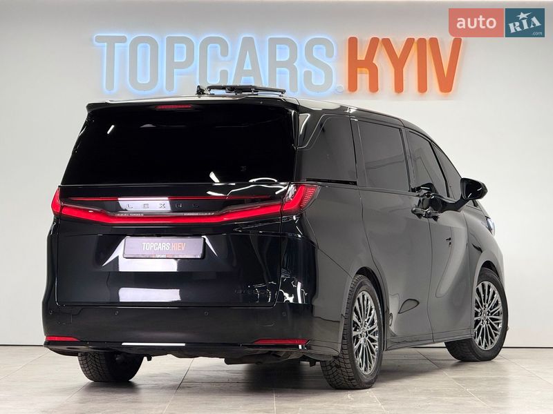 Мінівен Lexus LM 2025 в Києві