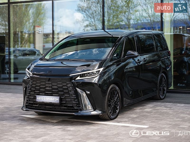 Мінівен Lexus LM 2025 в Дніпрі фото 3 Мінівен Lexus LM 2025 в Дніпрі