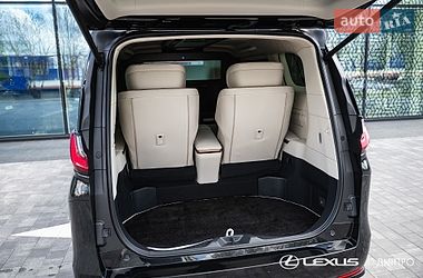 Мінівен Lexus LM 2025 в Дніпрі фото 60 Мінівен Lexus LM 2025 в Дніпрі