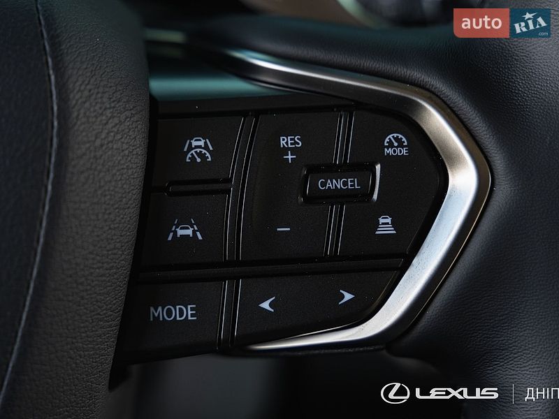 Мінівен Lexus LM 2025 в Дніпрі фото 21 Мінівен Lexus LM 2025 в Дніпрі