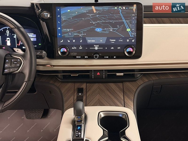 Мінівен Lexus LM 2025 в Києві