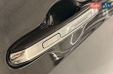 Мінівен Lexus LM 2025 в Києві