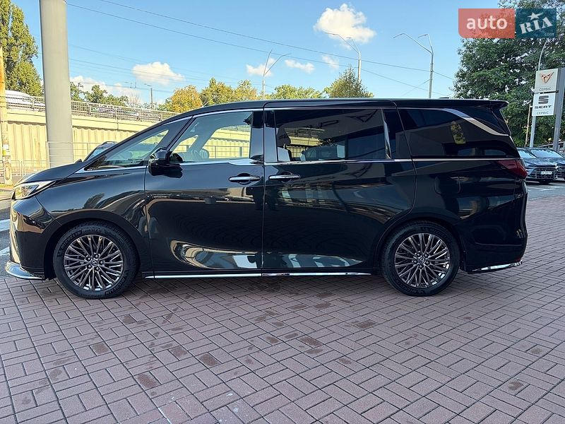 Мінівен Lexus LM 2025 в Києві фото 4 Мінівен Lexus LM 2025 в Києві