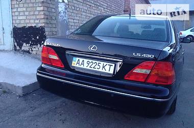 Седан Lexus LS 2001 в Киеве