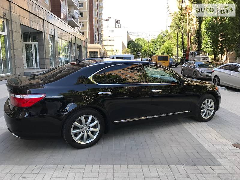 Седан Lexus LS 2008 в Киеве фото 18 Седан Lexus LS 2008 в Киеве