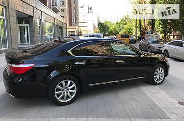 Седан Lexus LS 2008 в 
