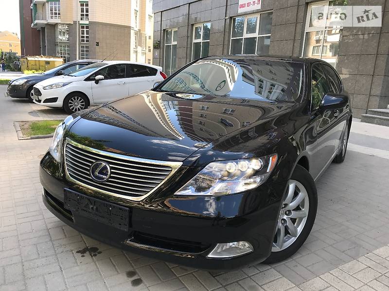 Седан Lexus LS 2008 в Киеве фото 25 Седан Lexus LS 2008 в Киеве
