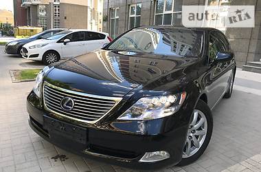 Седан Lexus LS 2008 в 