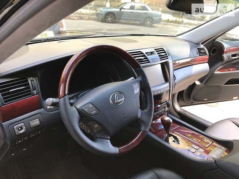 Седан Lexus LS 2008 в Киеве фото 44 Седан Lexus LS 2008 в Киеве