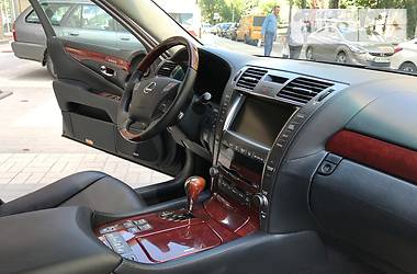Седан Lexus LS 2008 в 