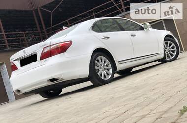 Седан Lexus LS 2011 в Одессе