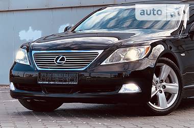 Седан Lexus LS 2008 в 
