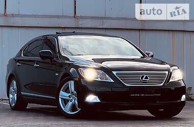 Седан Lexus LS 2008 в 