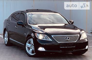 Седан Lexus LS 2008 в 