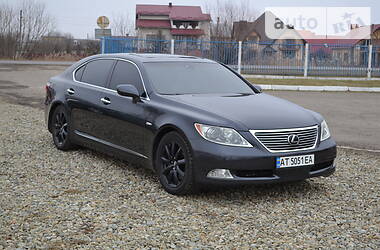 Седан Lexus LS 2007 в Калуше