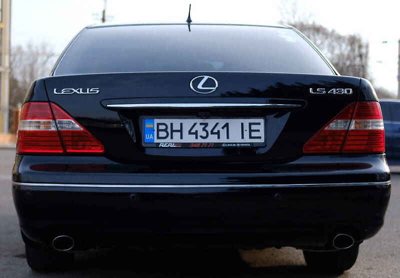 Седан Lexus LS 2004 в Одесі