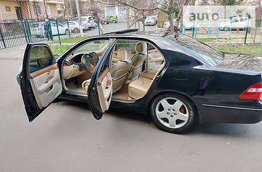 Седан Lexus LS 2004 в 