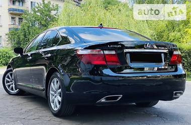 Седан Lexus LS 2009 в Каменском