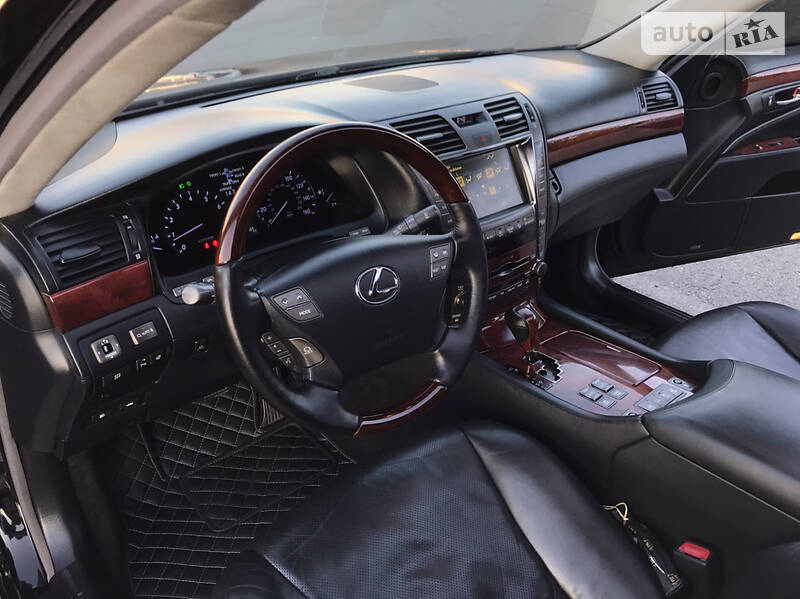 Седан Lexus LS 2007 в Києві