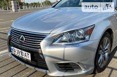 Седан Lexus LS 2013 в Киеве