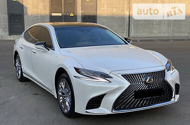 Седан Lexus LS 2018 в Киеве