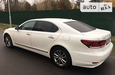 Седан Lexus LS 2013 в Києві