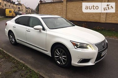 Седан Lexus LS 2013 в Києві