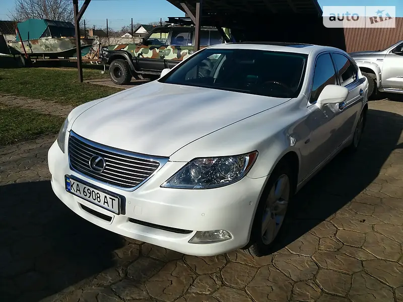 Седан Lexus LS 2007 в 