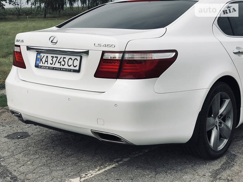 Седан Lexus LS 2008 в Сумах