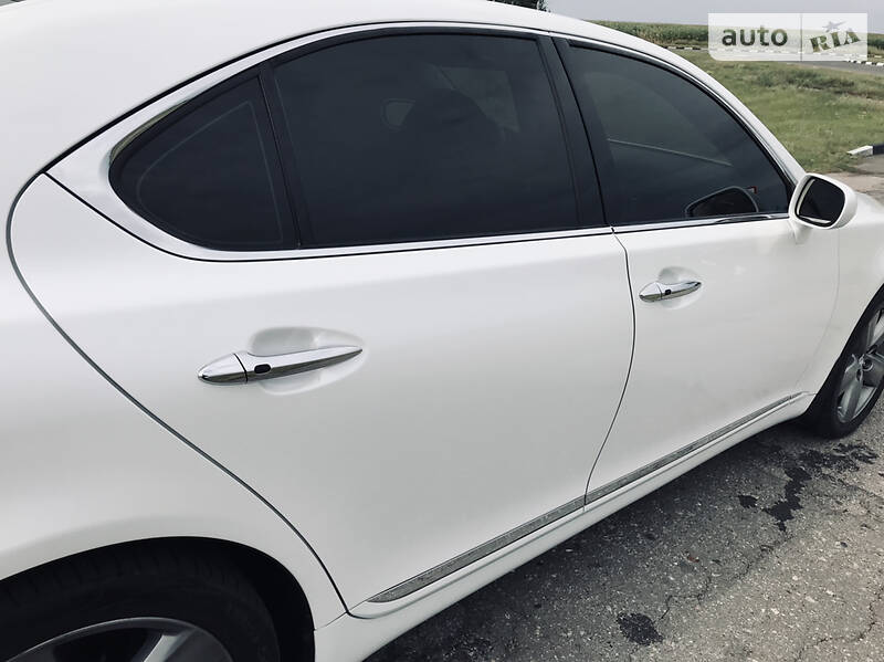 Седан Lexus LS 2008 в Сумах