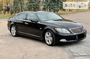 Седан Lexus LS 2008 в 