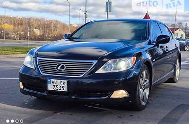 Седан Lexus LS 2007 в Виннице