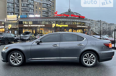 Седан Lexus LS 2013 в Киеве