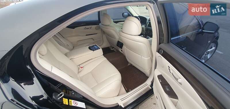 Седан Lexus LS 2008 в Киеве
