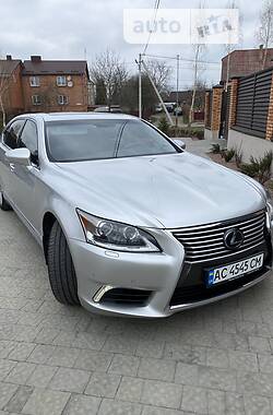 Универсал Lexus LS 2014 в Луцке