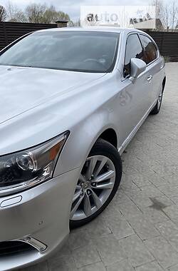 Универсал Lexus LS 2014 в Луцке