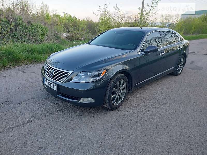 Седан Lexus LS 2007 в Кагарлику