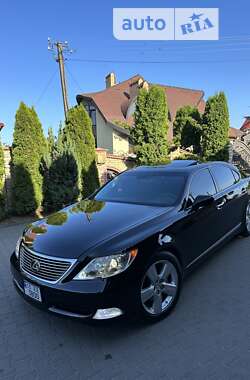 Седан Lexus LS 2007 в Черновцах