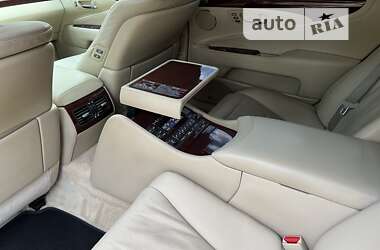 Седан Lexus LS 2007 в 
