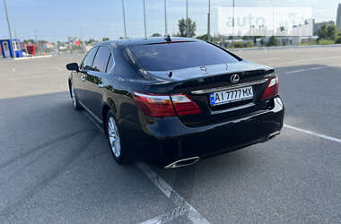 Седан Lexus LS 2010 в 