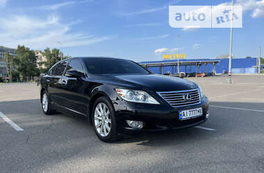 Седан Lexus LS 2010 в 