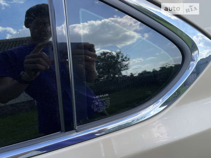 Седан Lexus LS 2008 в Чернігові