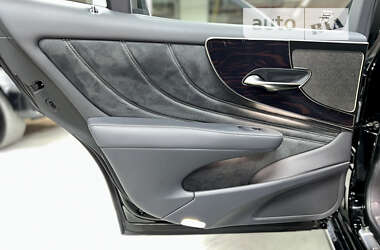 Седан Lexus LS 2019 в 