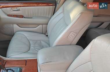 Седан Lexus LS 2004 в 