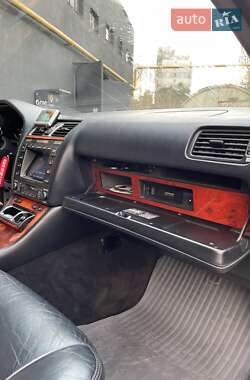 Седан Lexus LS 2000 в Дунаївцях