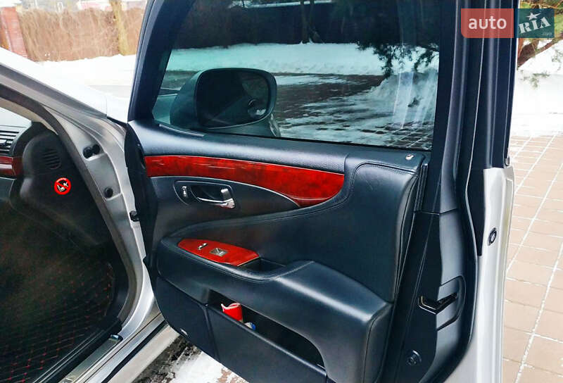 Седан Lexus LS 2008 в Києві