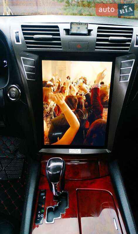 Седан Lexus LS 2008 в Києві