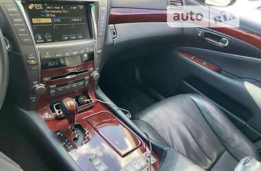 Седан Lexus LS 2007 в 