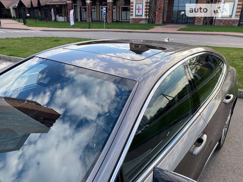 Седан Lexus LS 2018 в Киеве