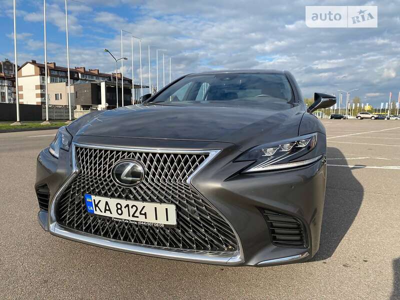 Седан Lexus LS 2018 в Киеве